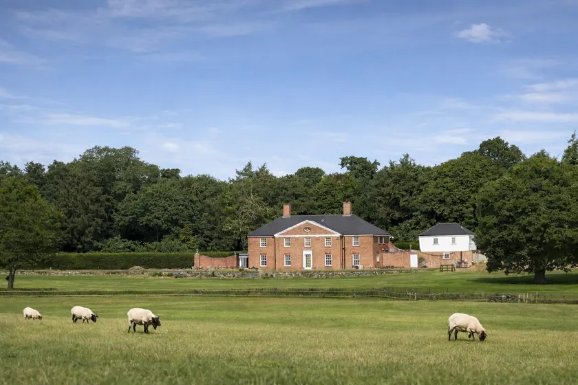 Wychwood Lodge - Image 1