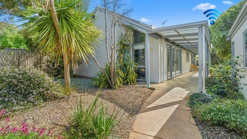 Aldebaran Road Beach House - Image 1