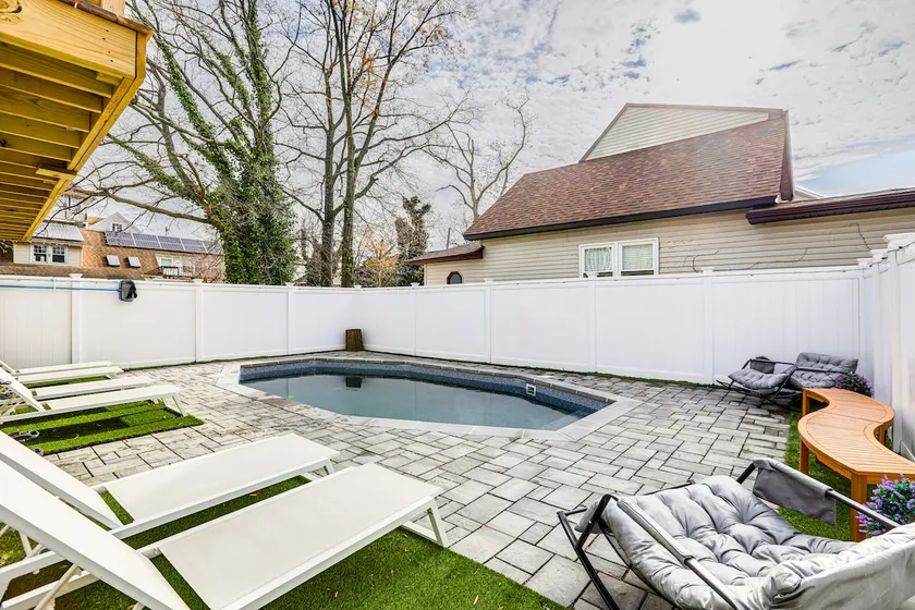 Walk to Keansburg Beach! Family Home w/ Pool - Image 1