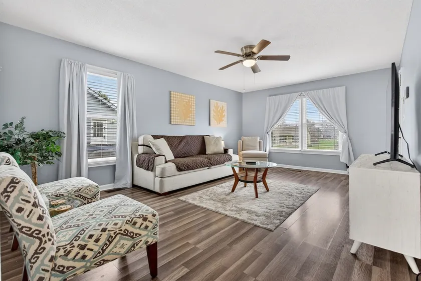 Eagles Rest Home • Sleeps 7 • Minutes to Army Base - Image 1