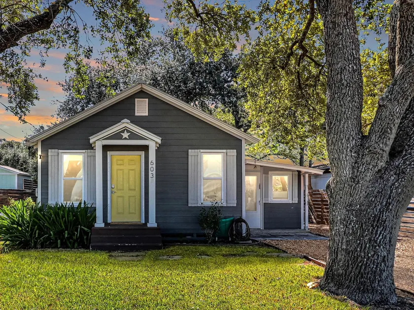 Market Street Retreat - Image 1