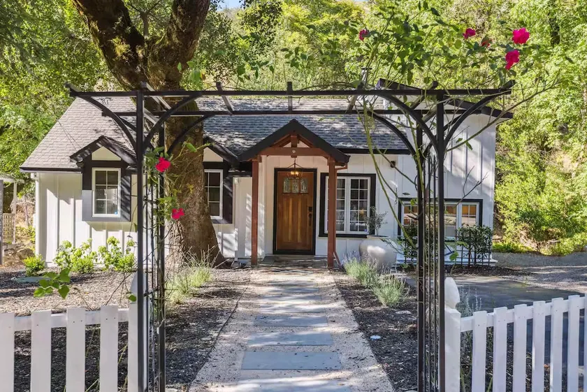 Modern Organic 3BR Oasis w/ Creek&Near State Park - Image 1