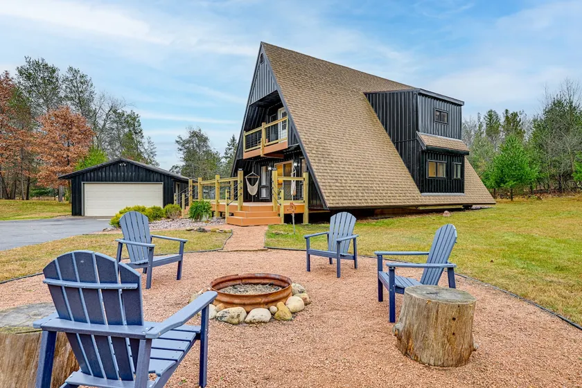 Cozy A-frame Cabin: Steps to Lake Camelot Beach! - Image 1