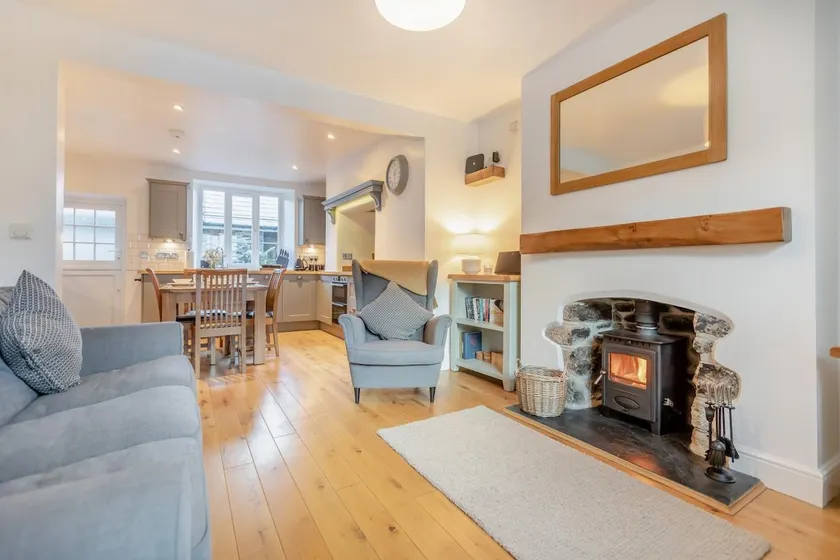 2 Bed in Sticklepath oc-l33312 - Image 1