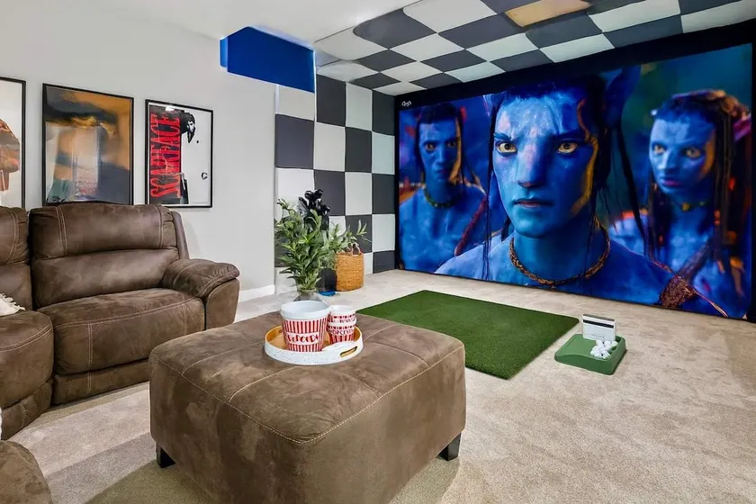 GolfSim • EV Charger& FREEGarage • Theatre • Games - Image 1