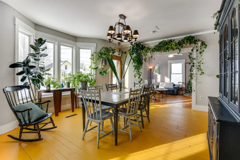 Green Mountain Views! Lowell Getaway Near Skiing - Image 1