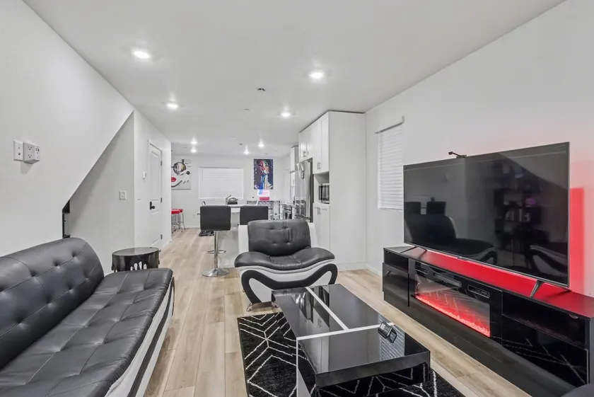Modern 2BR 2BA Townhome | 15 Min to DEN Airport - Image 1