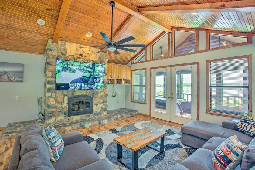 Waterfront Yantis Retreat w/ Deck & Zipline! - Image 1