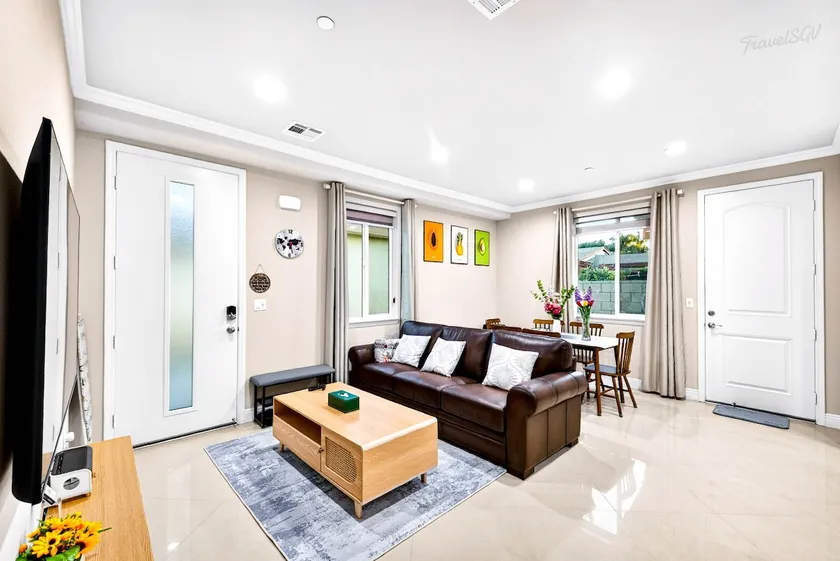 Cozy 3BR Backhouse + Near DTLA & Shops #TravelSGV - Image 1