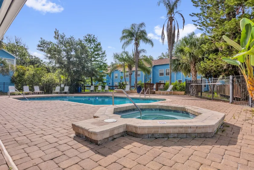 Resort Stay Near Disney Bright Gym Hot Tub - Image 1