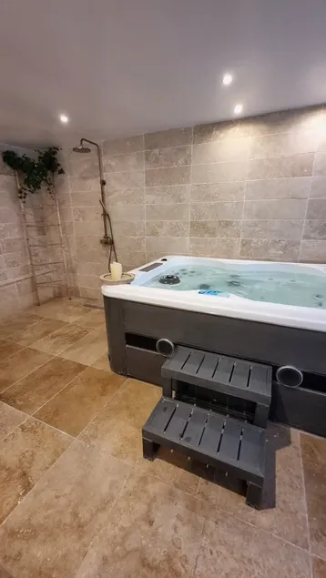 NALAN Orrygeois, SPA sauna, 6 pers Parc Asterix - Image 1