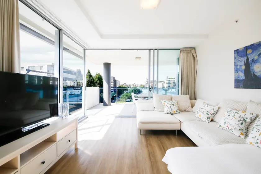Private 2 BR APT with large Terrace, GYM and Pool - Image 1