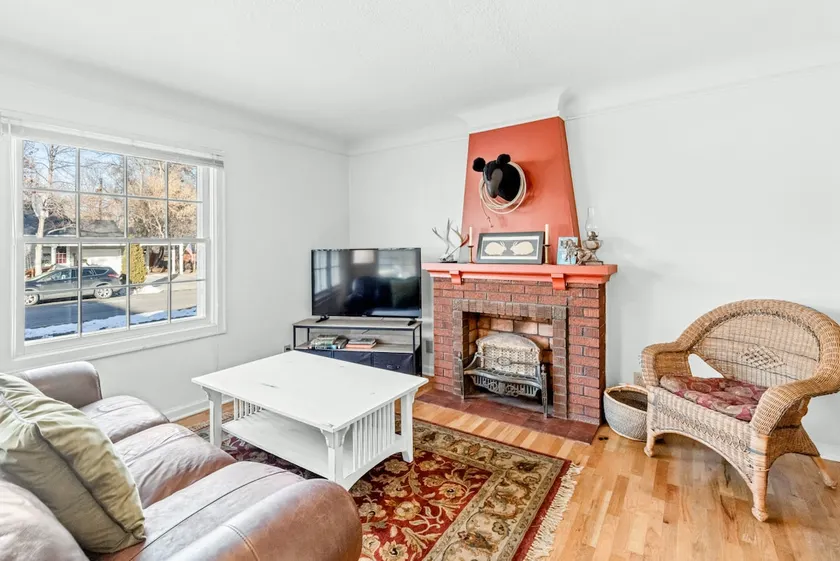 Pet Friendly 2BR near hospitals, college & airport - Image 1