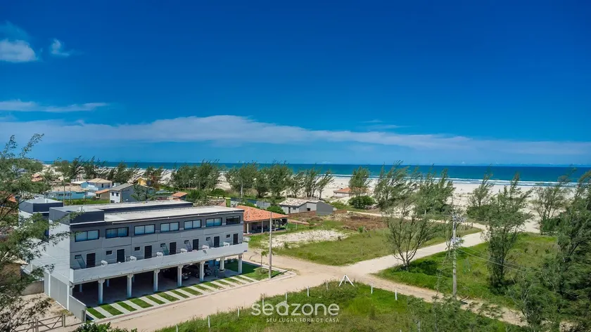 Modern loft with balcony 50 m from the beach PLO0001 - Image 1