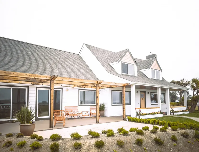 Oceanfront Lux, BBQ, Wine Rack: Scopa Seaside Stay - Image 1
