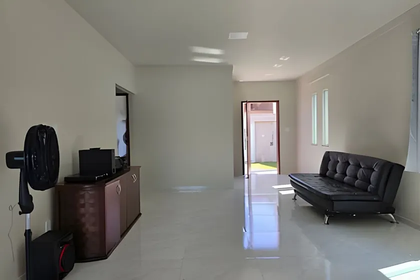 Private house with pool in Itaúna - Image 1
