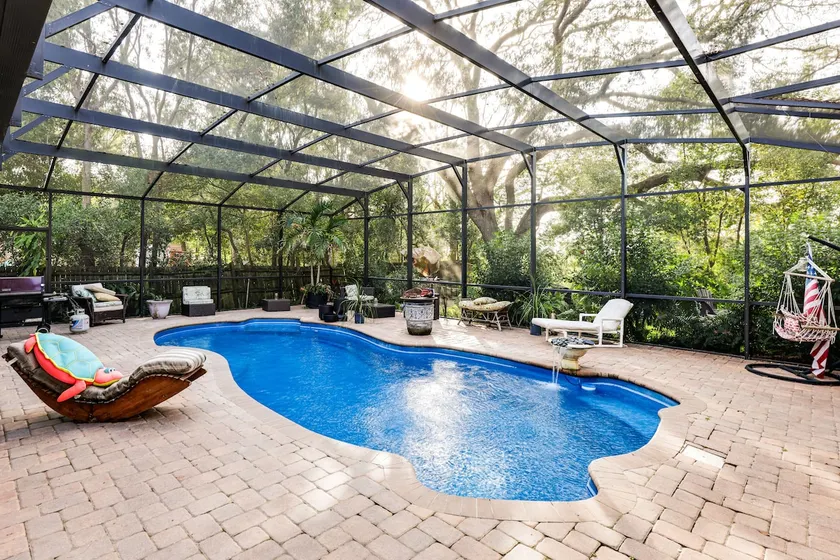 Canal-front Retreat w/ Hot Tub & Dock in Tavares - Image 1