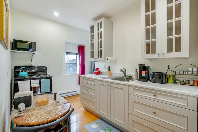 Apt in Historic Lynn Neighborhood: 2 Mi to Beach! - Image 1