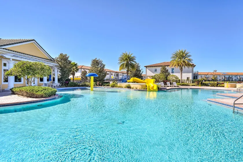 Resort Perks & Gas Grill: Spacious Davenport Haven - Image 1