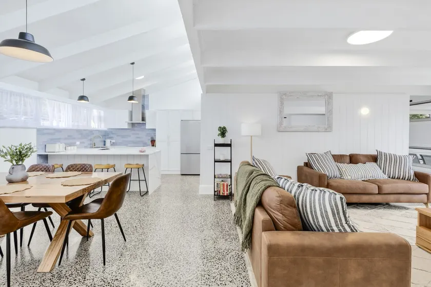 Retreat on Hitchcock- Barwon Heads, Pet friendly, 3 Bedroom, 2 Bathroom, Aircon, Modern, Single Level - Image 1