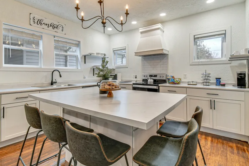 Walk to Marshall University: Home w/ Private Yard! - Image 1