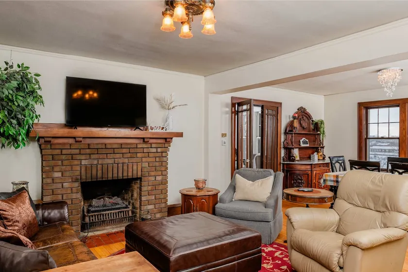 Waterfront House w/ Patio Near Riverside Park - Image 1