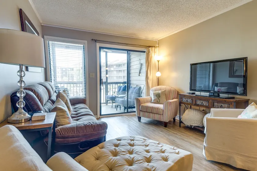 Walk to Coast: North Myrtle Beach Condo w/ Pool! - Image 1
