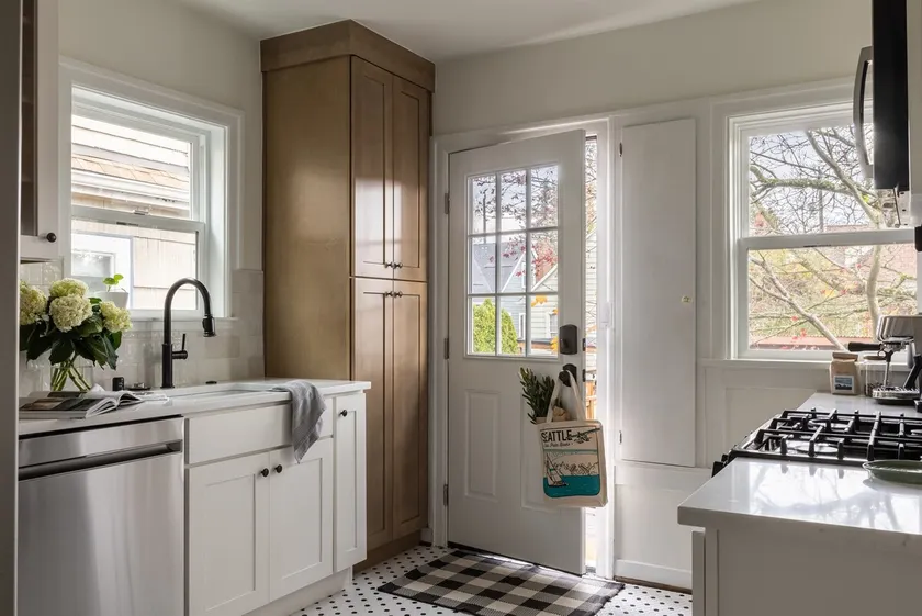 Sleeps 8 | Urban Sanctuary | For Coffee Lovers - Image 1