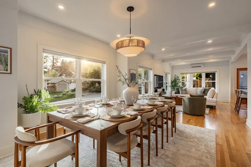 Phinney Ridge Luxe Retreat | Gym, BBQ & Game Room - Image 1