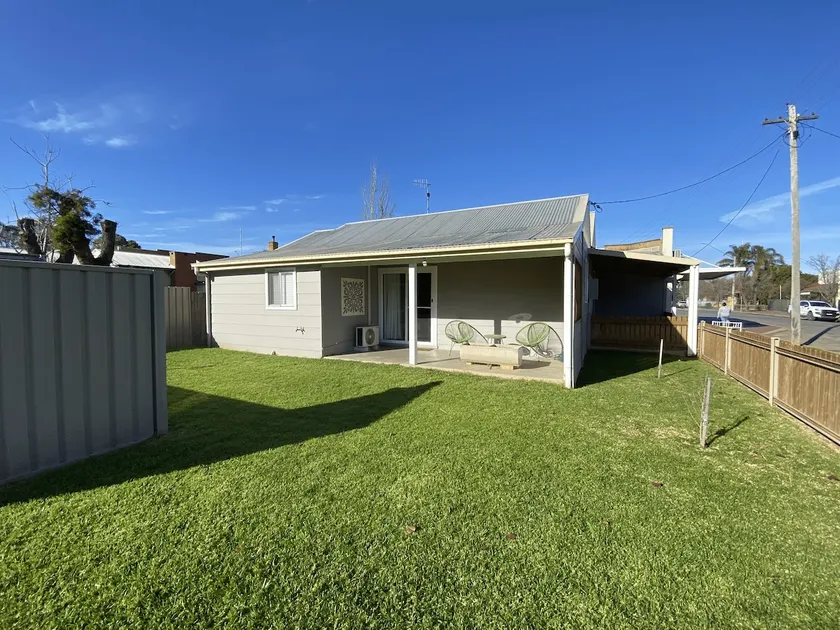 Carrington Cottage - Image 1