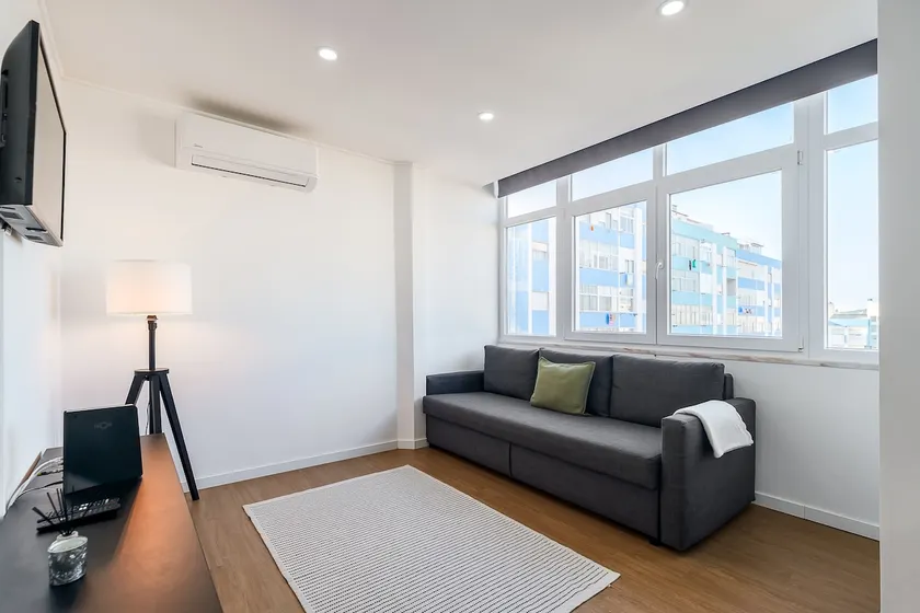 M J House - Image 1