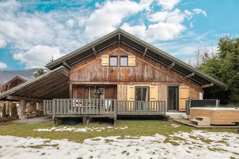 Lussuoso chalet appartato che si affaccia sul Lac Bleu di Morillon - Image 1