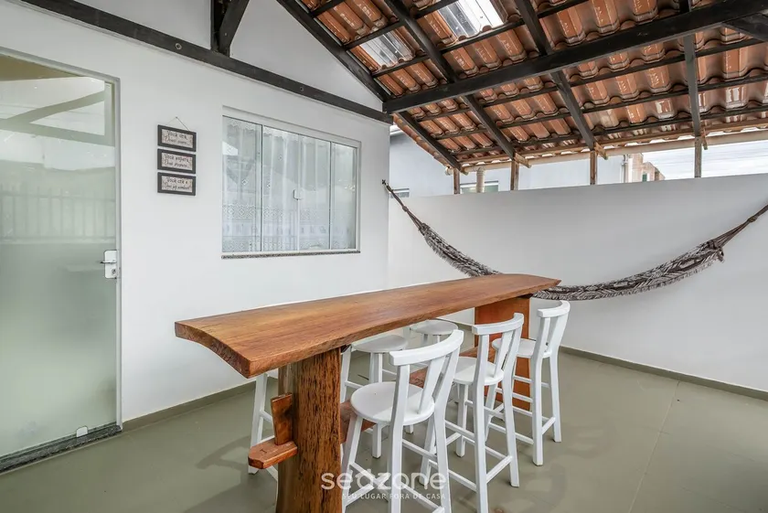 Complete House Just Minutes From the Beach Jcs0874 - Image 1