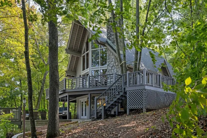 Water's Edge - Lakeside retreat - Image 1