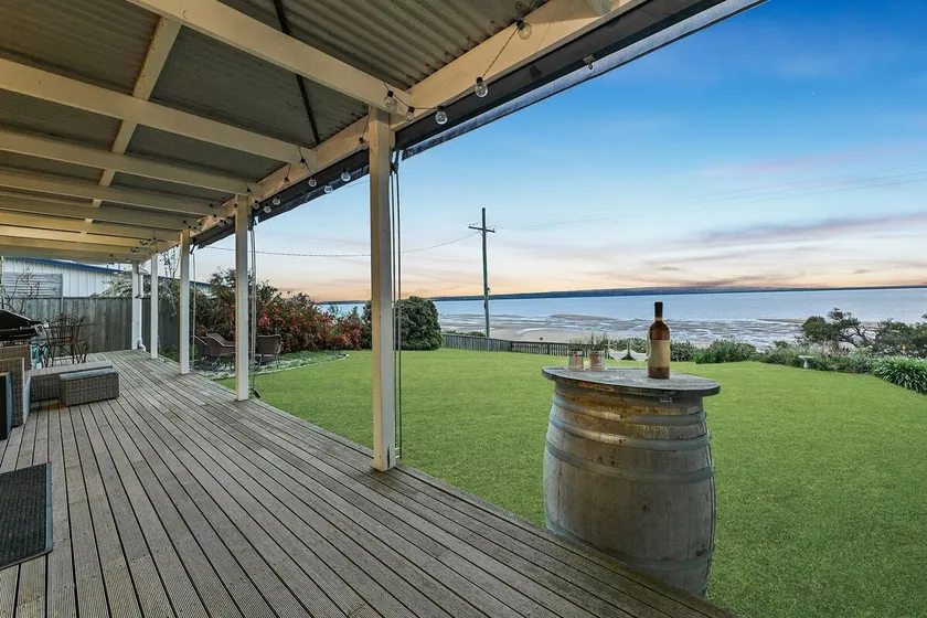 Foreshore Sunset Retreat - Image 1