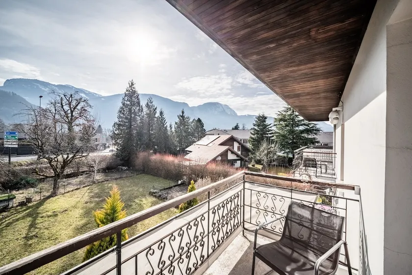 Splendida villa totalmente attrezzata con terrazza e giardino | Vista sulla montagna | Ideale per lavorare da remoto - Image 1