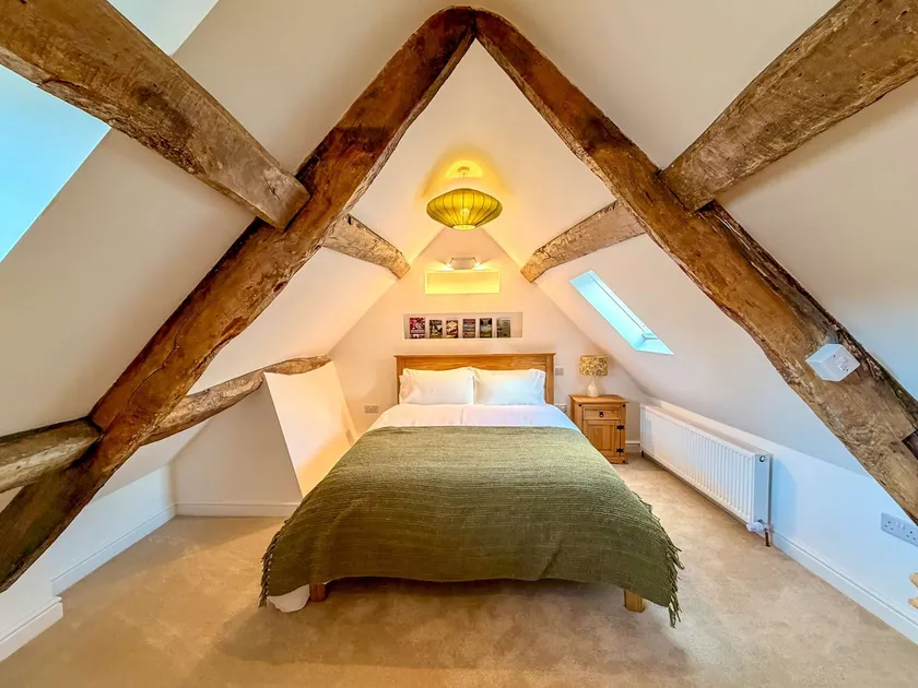 Broadweavers - Very Cute Cottage In Dursley By STAE-Homes - Image 1