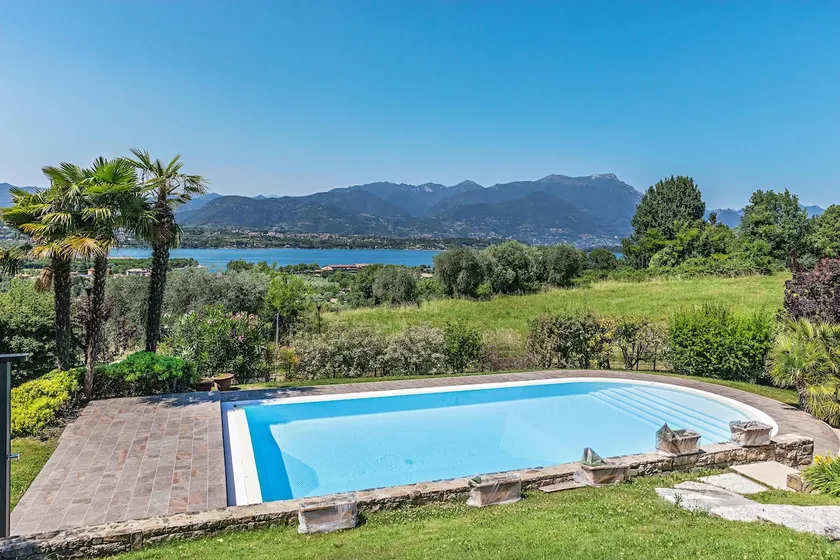Villa Vittoria by Whale Homes - Image 1