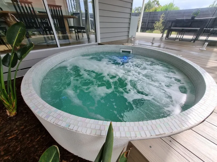 Spa Haven by the Peninsula in Spring - Image 1