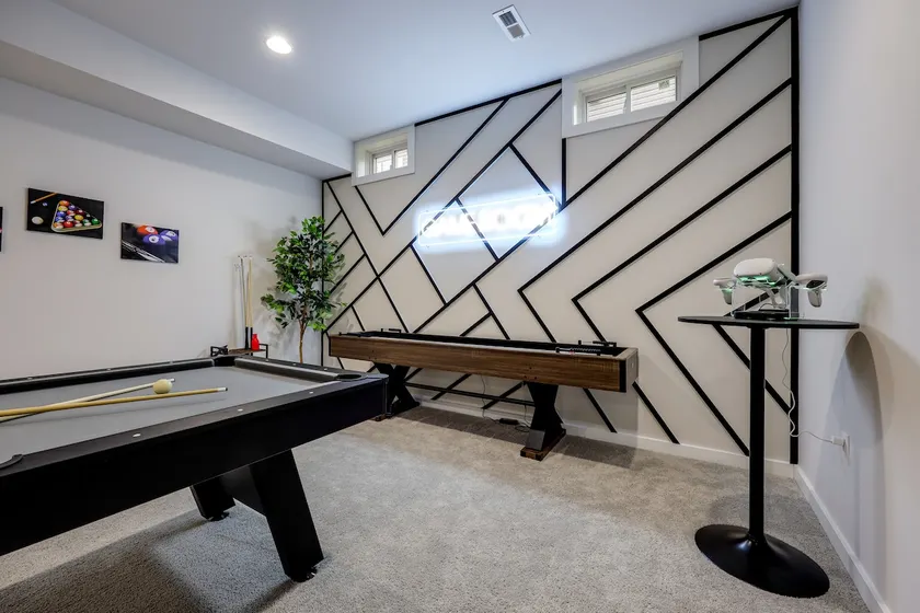 1 Mile to Quantico: 5BR Home w/ Game Room! - Image 1