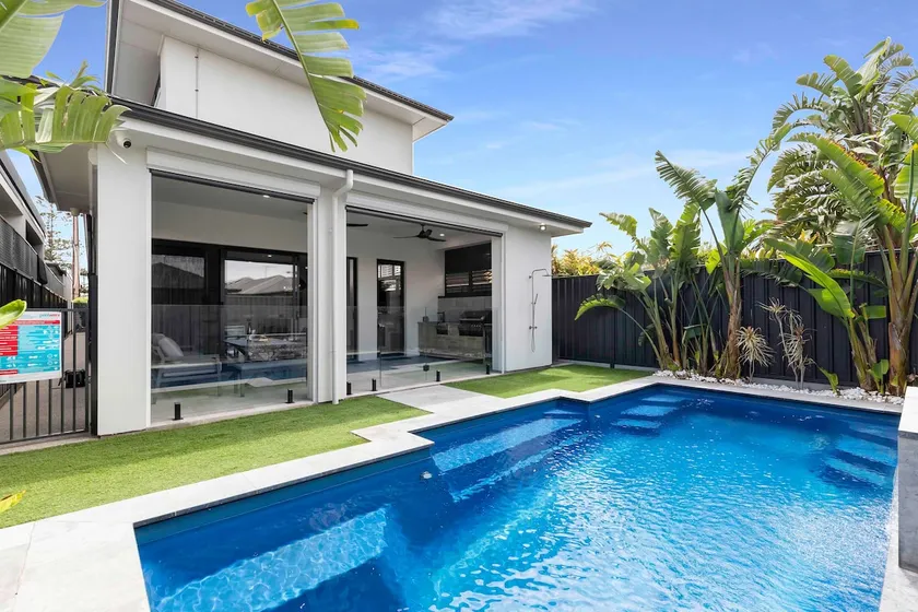 Northshore Luxe Pool House Glenelg North - Image 1