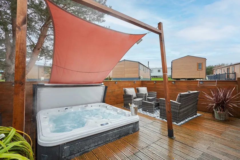 Host & Stay - Cairnswood Lodge - Image 1