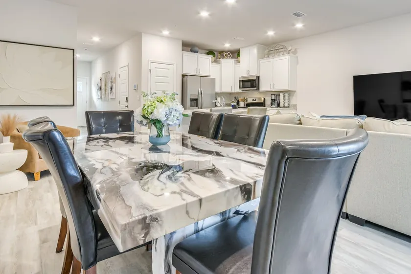 8 Mi to Dtwn Pensacola: Modern Escape w/ Patio! - Image 1