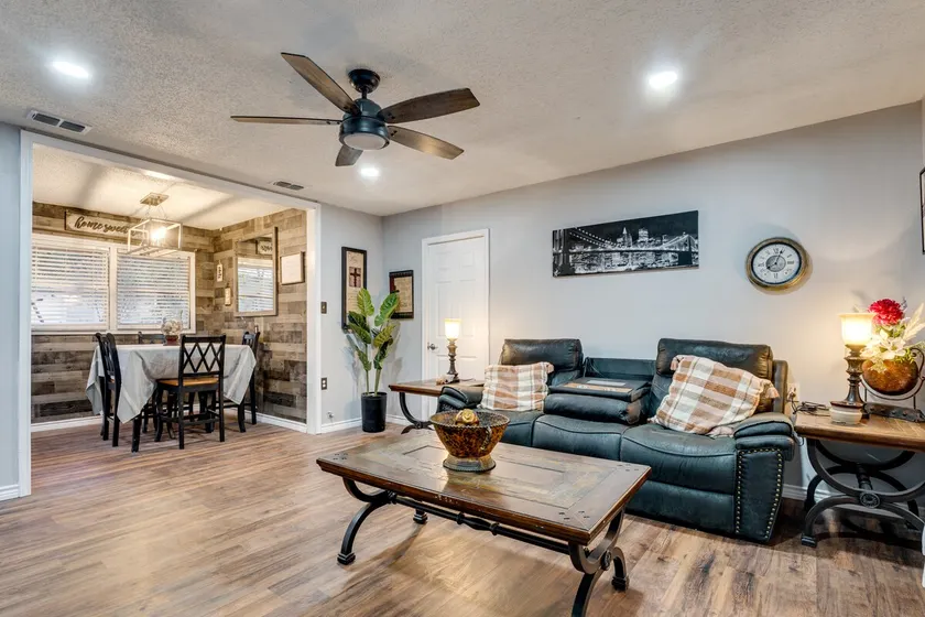 Near Wineries & Guadalupe River! Stylish Home - Image 1