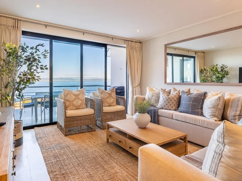Hermanus Luxury Penthouse - Image 1