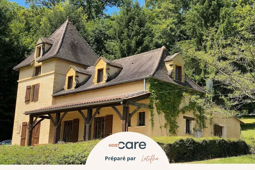 La Sagne : 4 Perigordian Estate with Heated Pool - Image 1