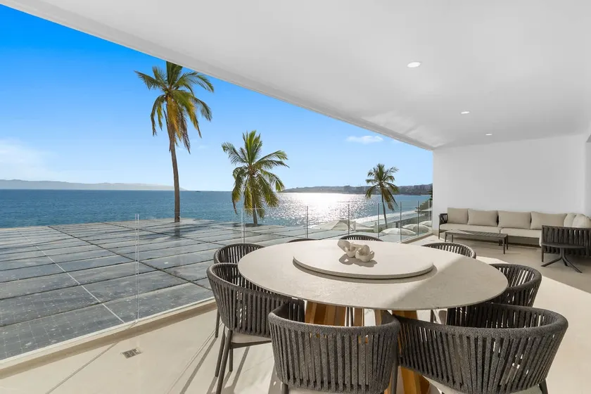 Panarea 1D | Beachfront 4BR + Ocean Views & Pools - Image 1