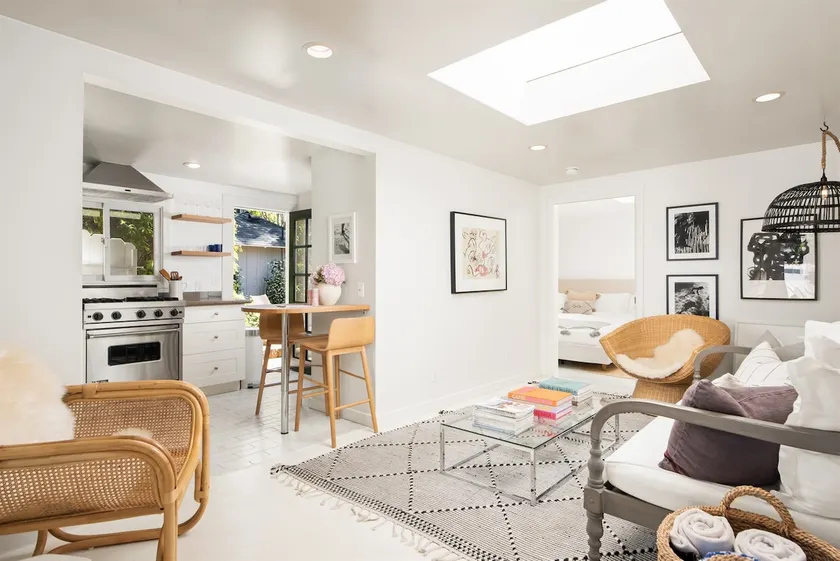 Montecito Miramar Beach Cottage - Image 1