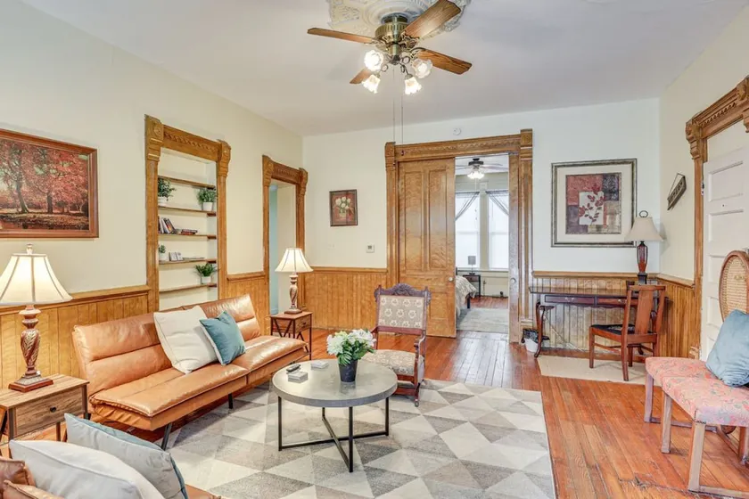 Walk to Medina Square - Historic 1880 Home! - Image 1