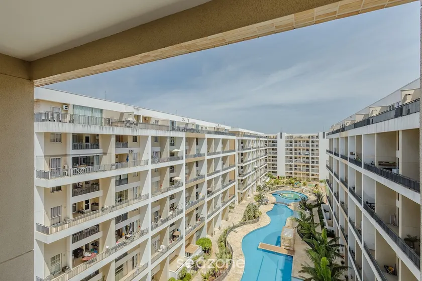 -1 Bedroom Apart in Condominium with Pool TCR0913 - Image 1